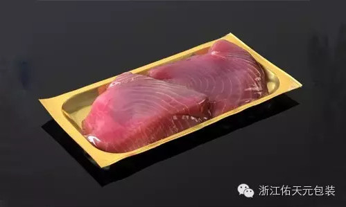 filme dourado de 422mm Thermoforming para a película de plástico da embalagem da salsicha da carne do bloco da pele